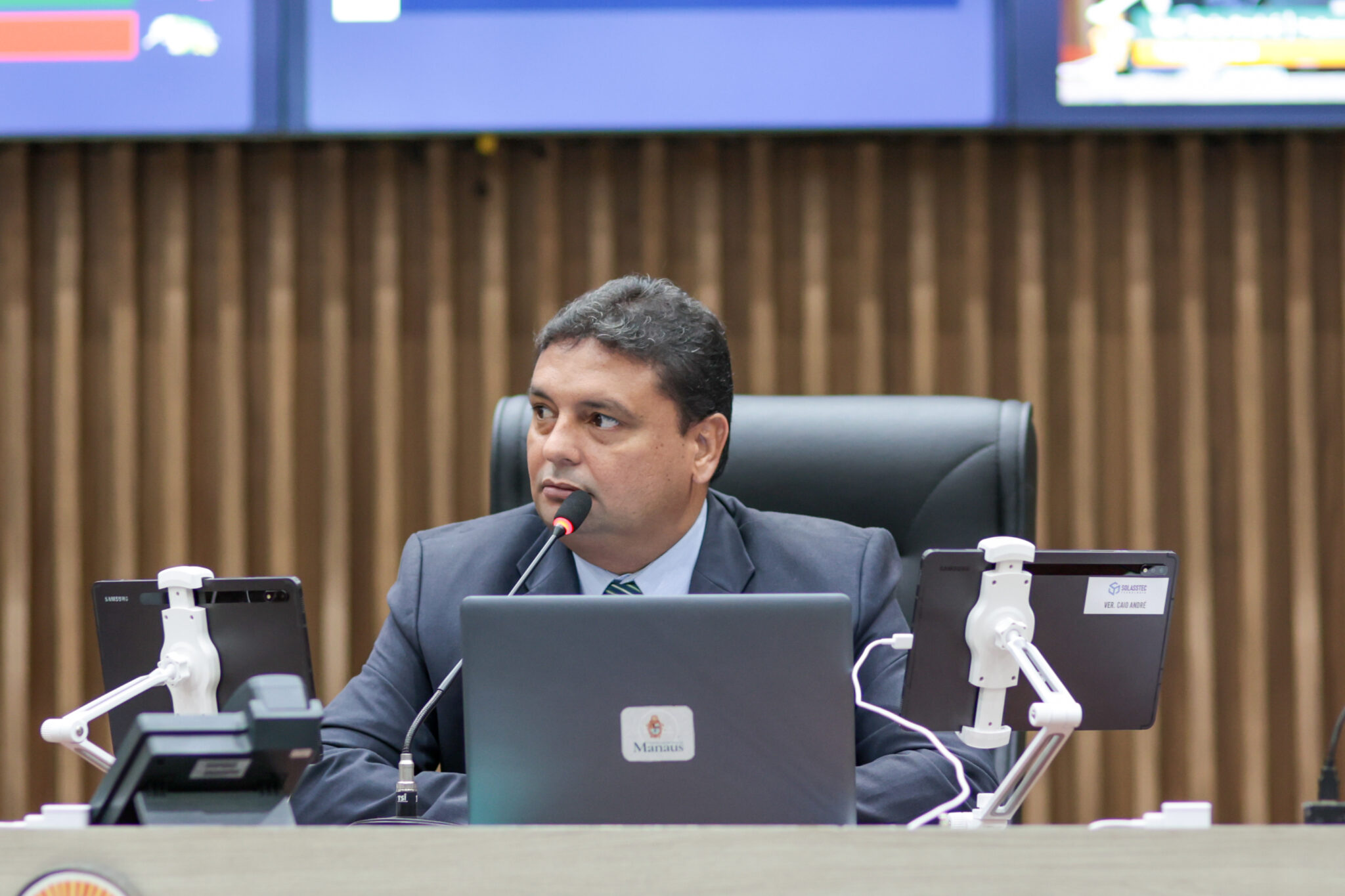 No momento, você está visualizando Projeto de Caio André que cria carnê do IPTU em braile avança na CMM