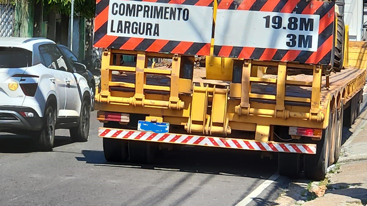 No momento, você está visualizando Passagem subterrânea do complexo Roberto Campos é interditada pela Prefeitura de Manaus após acidente com carreta