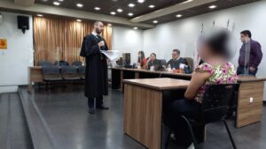 Leia mais sobre o artigo Em Manaus, mulher acusada de mandar matar a mãe de criação é condenada a mais de 17 anos de prisão