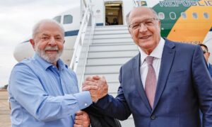 Leia mais sobre o artigo Lula participa da posse do novo presidente do Paraguai nesta terça
