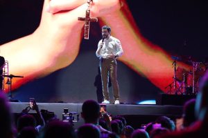 Leia mais sobre o artigo Nas redes sociais, Padre Fábio de Melo agradece prefeito pelo #SouManaus 2023 e fala para brasileiros conhecerem o grandioso festival