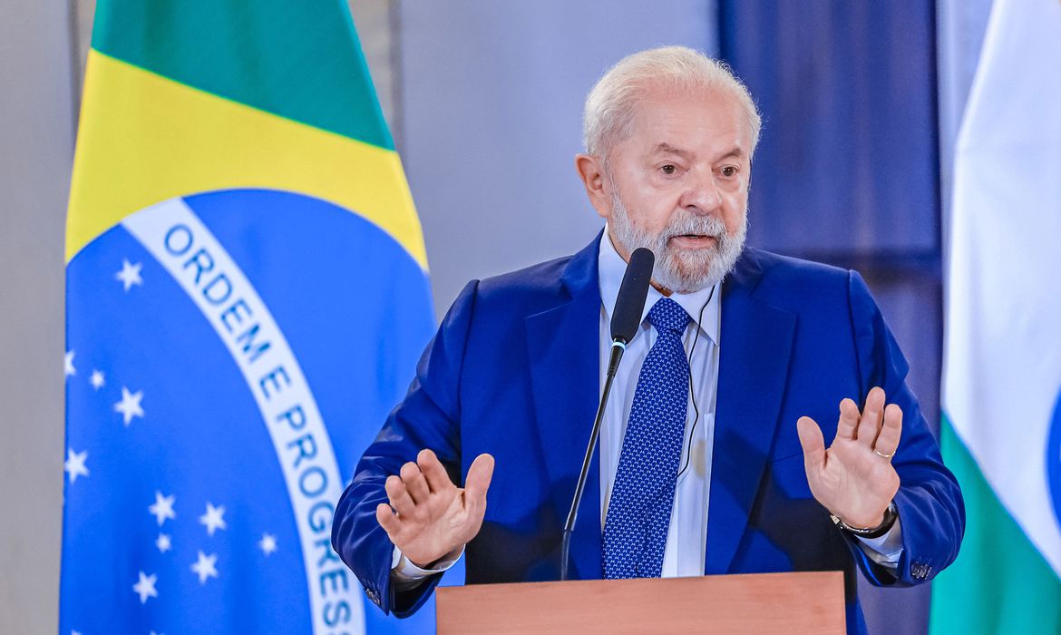 No momento, você está visualizando G20 no Brasil: Lula diz que Justiça decidirá sobre prisão de Putin