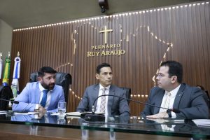 Leia mais sobre o artigo Superintendente da Polícia Federal comparece à Aleam para falar do trabalho da corporação