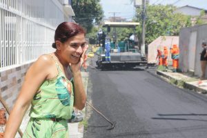 Leia mais sobre o artigo Fruto de 1.000 dias de trabalho, ‘Asfalta Manaus’ resgata vias esquecidas há décadas