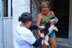 Leia mais sobre o artigo Prefeitura de Manaus abre vacinação antirrábica com meta de alcançar mais de 280 mil animais