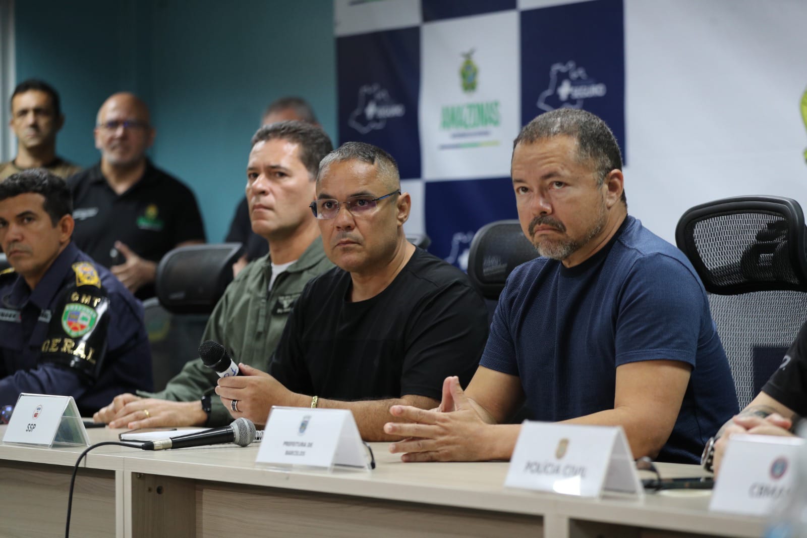 No momento, você está visualizando Governo do Amazonas mobiliza órgãos estaduais para o transporte de vítimas de acidente aéreo em Barcelos