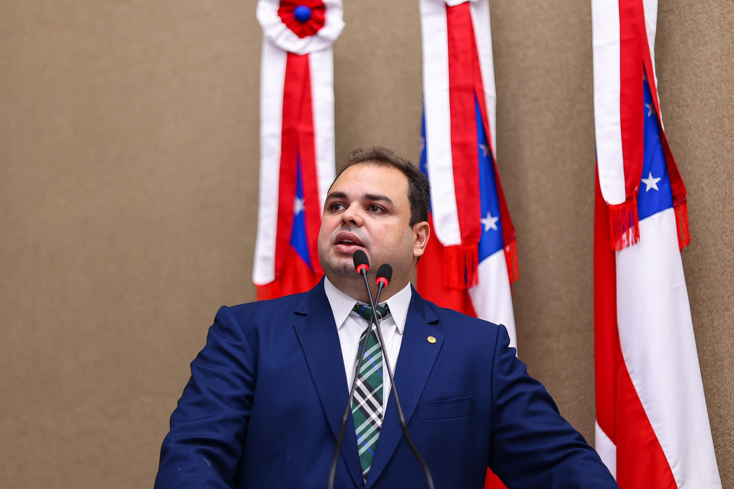 No momento, você está visualizando Roberto Cidade apresenta PL que obriga academias de ginástica a realizarem manutenção preventiva em aparelhos e maquinários