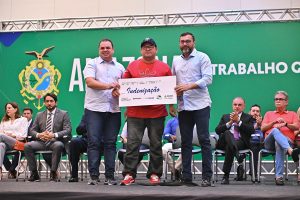Leia mais sobre o artigo Roberto Cidade afirma que ‘Amazonas Meu Lar’ resgata a dignidade das famílias por meio da regularização fundiária