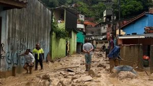 Leia mais sobre o artigo Amazonas terá lei que institui o ‘Auxílio Aluguel’ para famílias vítimas de desastres naturais