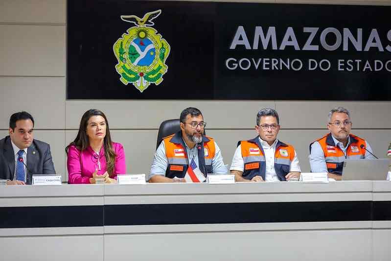 No momento, você está visualizando Wilson Lima anuncia antecipação do Auxílio Estadual e anistia a produtores com empréstimos na Afeam