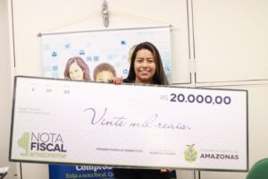 Leia mais sobre o artigo Após perder emprego, jovem ganha prêmio de R$ 20 mil da Nota Fiscal Amazonense