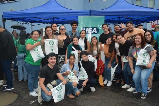 No momento, você está visualizando Mais de 300 alunos da UEA realizam prova do Enade neste domingo