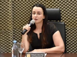 Leia mais sobre o artigo Dona do hotel Bom Pra Cachorro é indiciada por jogar cachorros por cima do muro em Manaus