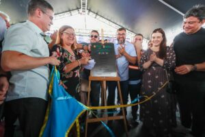 Leia mais sobre o artigo Wilson Lima inaugura complexo viário e renova convênio que garante o Passe Livre Estudantil