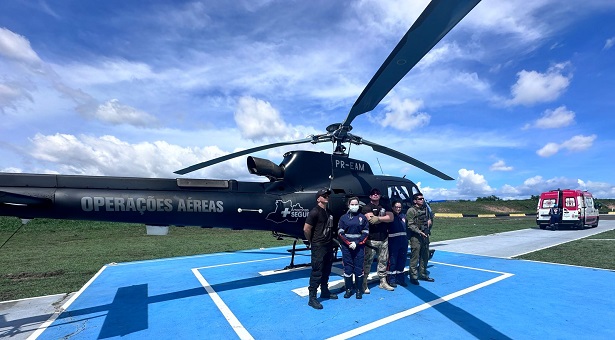 No momento, você está visualizando Idoso é resgatado de helicóptero devido à seca em comunidade rural de Manaus