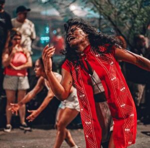 Leia mais sobre o artigo Bailarina amazonense representará os povos Yanomami em desfile da Salgueiro