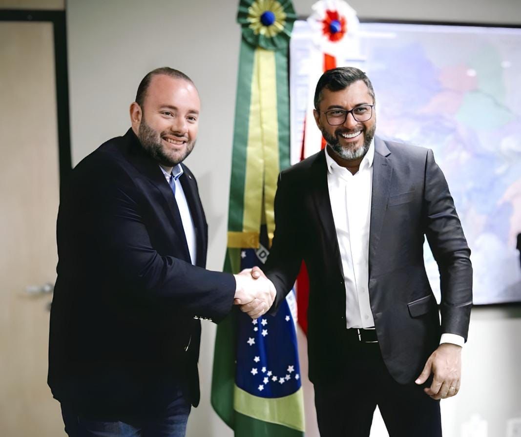 No momento, você está visualizando Fausto Santos Júnior é empossado como secretário da Sedurb