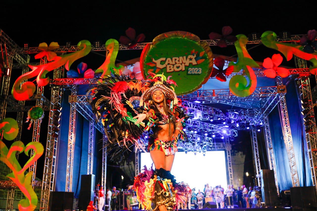 No momento, você está visualizando Carnaboi 2024 divulga programação com mais de 30 artistas do Caprichoso e Garantido