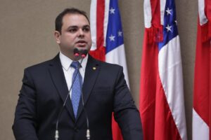 Leia mais sobre o artigo Lei de Roberto Cidade estabelece critérios para identificação de pacientes desconhecidos internados em hospitais