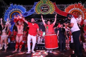 Leia mais sobre o artigo Batucada do Garantido faz ensaio em Manaus com festival de atrações no palco