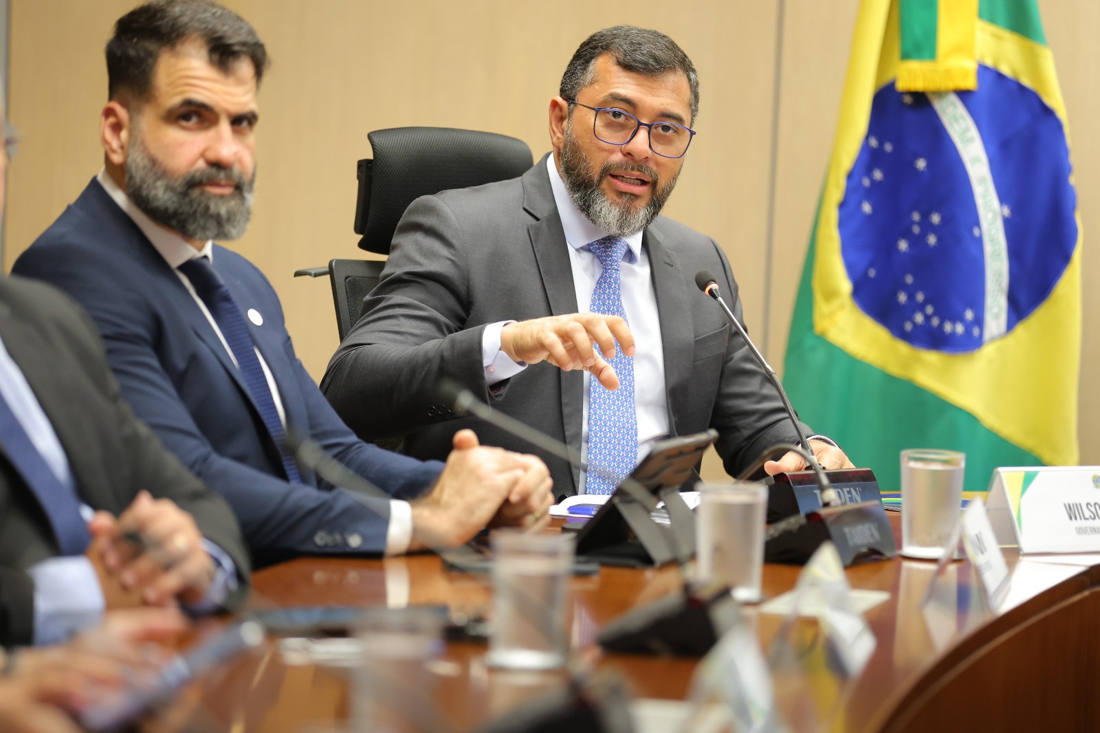 No momento, você está visualizando Wilson Lima pede apoio de ministros para minimizar impactos da estiagem de 2024