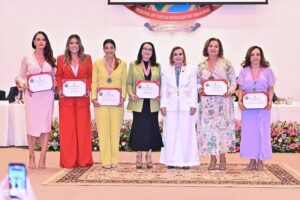 Leia mais sobre o artigo TCE-AM homenageia personalidades femininas em lançamento da Ouvidoria da Mulher