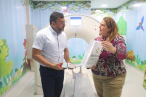Leia mais sobre o artigo Wilson Lima inicia entrega de novos tomógrafos para rede estadual de saúde