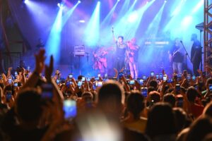 Leia mais sobre o artigo No Dia dos Namorados, prefeitura reúne 2,5 mil pessoas em show de Jorge Vercillo