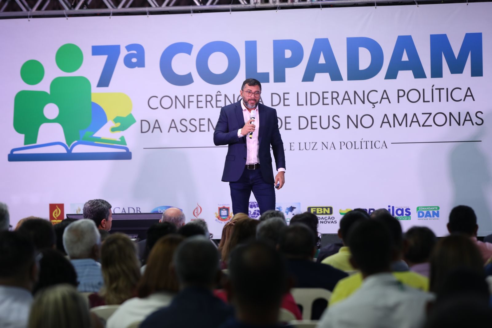 No momento, você está visualizando Em encontro com lideranças políticas, Wilson Lima destaca programas do estado que transformam a vida das pessoas