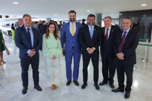 Leia mais sobre o artigo Em Brasília, Wilson Lima cobra Governo Federal ações de enfrentamento a estiagem e combate às queimadas