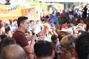 Leia mais sobre o artigo David Almeida amplia vantagem de 12 pontos acima do segundo colocado e vence no segundo turno, diz pesquisa
