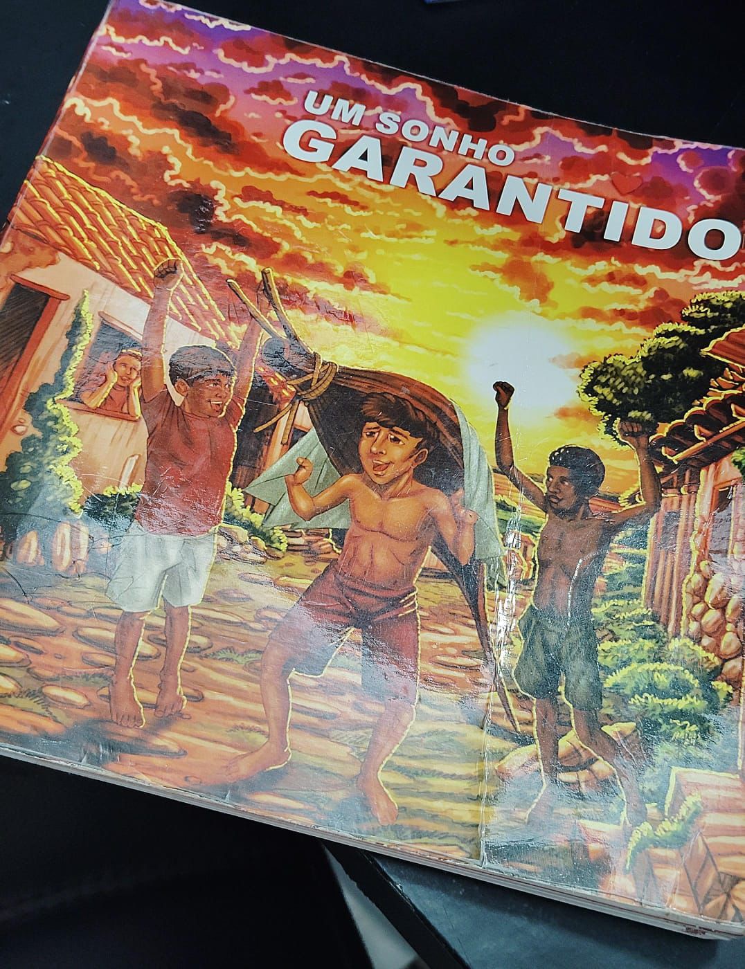 No momento, você está visualizando Contemplado pela Lei Paulo Gustavo, livro ‘Um sonho Garantido’ é lançado em Parintins