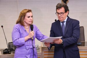 Leia mais sobre o artigo Presidente do TCE-AM entrega à Justiça Eleitoral a lista de gestores com contas reprovadas