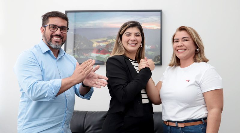 No momento, você está visualizando Camila Silva é nomeada secretária de Comunicação do município