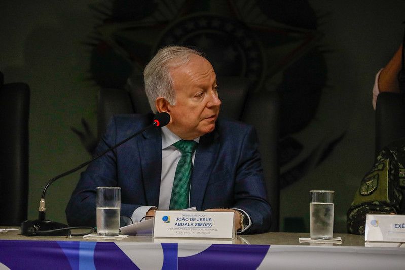 No momento, você está visualizando Eleições municipais: Primeiro turno das eleições municipais no Amazonas ocorre sem grandes ocorrências