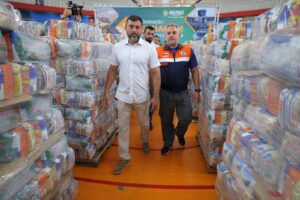 Leia mais sobre o artigo Wilson Lima acompanha envio de ajuda humanitária para comunidades rurais de Manaus