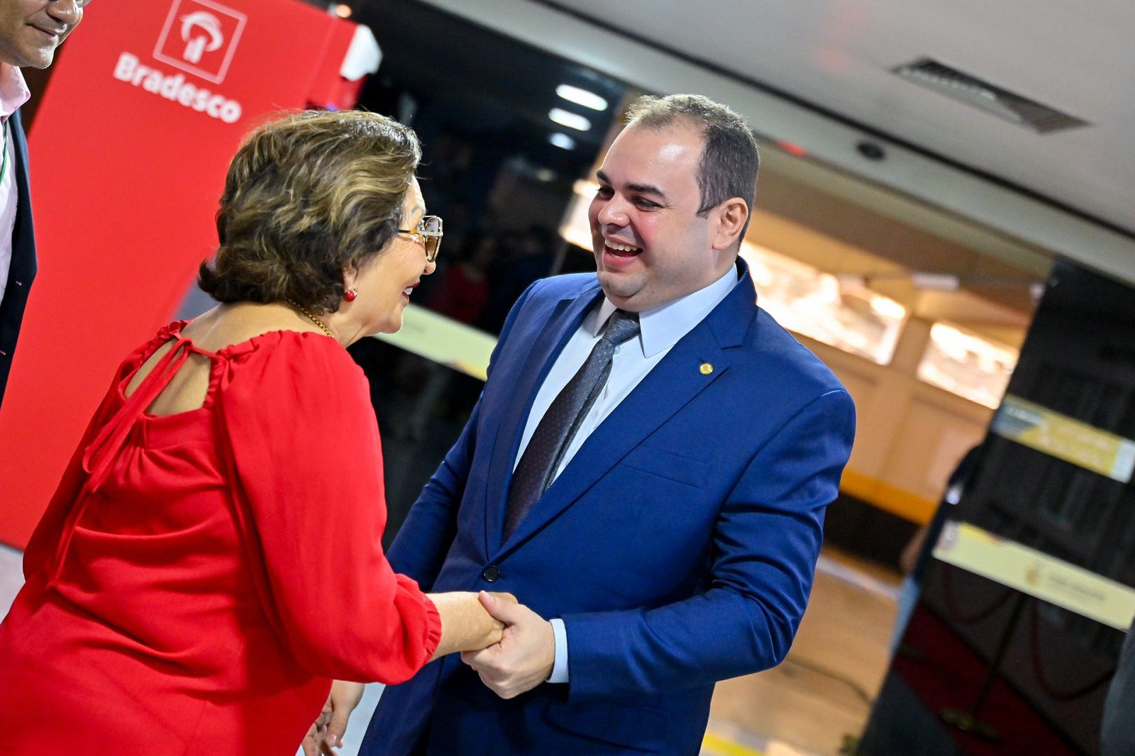 No momento, você está visualizando Roberto Cidade parabeniza servidores públicos e destaca iniciativas em favor da categoria