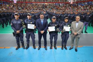 Leia mais sobre o artigo Na formatura de 1 mil novos policiais militares, Wilson Lima reforça compromisso com o fortalecimento da Segurança no Amazonas