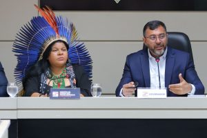 Leia mais sobre o artigo Wilson Lima reúne com ministra dos Povos Indígenas e a apresenta balanço sobre enfrentamento à estiagem