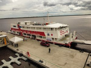 Leia mais sobre o artigo Wilson Lima reforça assistência médica para comunidades do interior com entrega de barco hospital