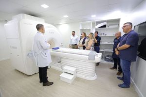 Leia mais sobre o artigo Wilson Lima entrega novos aparelhos para procedimentos cardiológicos no Hospital Francisca Mendes