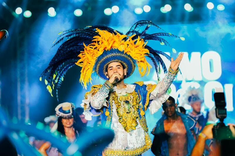 No momento, você está visualizando Caprichoso e Garantido fazem a festa de boi-bumbá para o lançamento do 58º Festival de Parintins na Ilha Tupinambarana