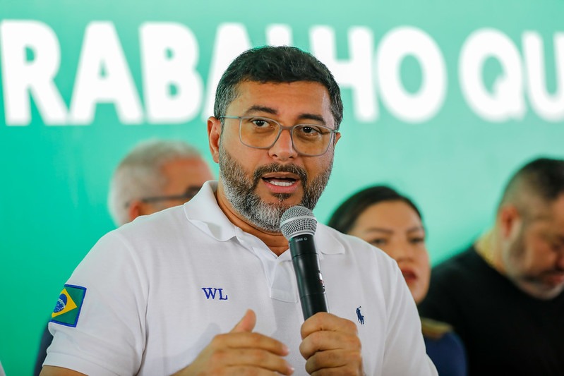 No momento, você está visualizando Wilson Lima anuncia antecipação da primeira parcela do 13º salário para 23 e 24 de junho