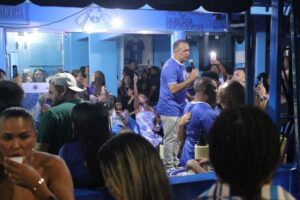 Leia mais sobre o artigo Festival de Parintins 2025: em Manaus, bares temáticos dos bumbás atraem torcedores com proximidade do festival