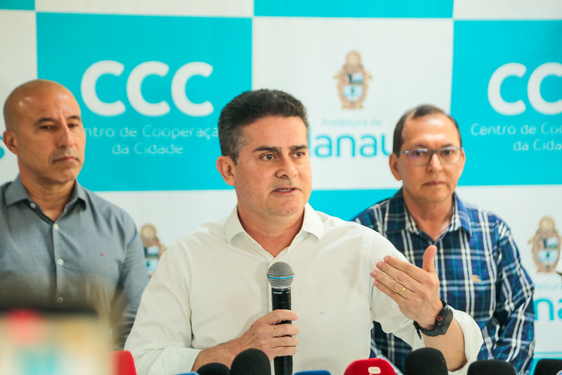 No momento, você está visualizando David Almeida esclarece gratuidade do Passe Livre Estudantil e garante benefício para alunos da rede municipal de ensino