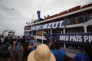 Leia mais sobre o artigo Caravana Azulada desembarca na Ilha e impulsiona energia do Boi Caprichoso em busca do tetracampeonato
