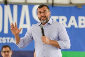 Leia mais sobre o artigo Governo do Amazonas realiza pagamento da primeira parcela do 13º salário dos servidores públicos estaduais