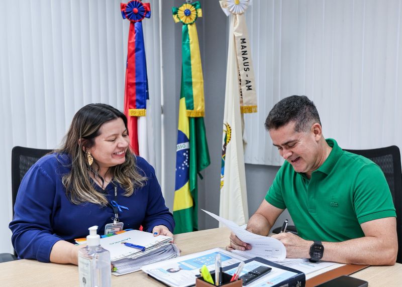 No momento, você está visualizando David Almeida unifica datas-base e garante reajuste salarial a todos os servidores municipais de Manaus