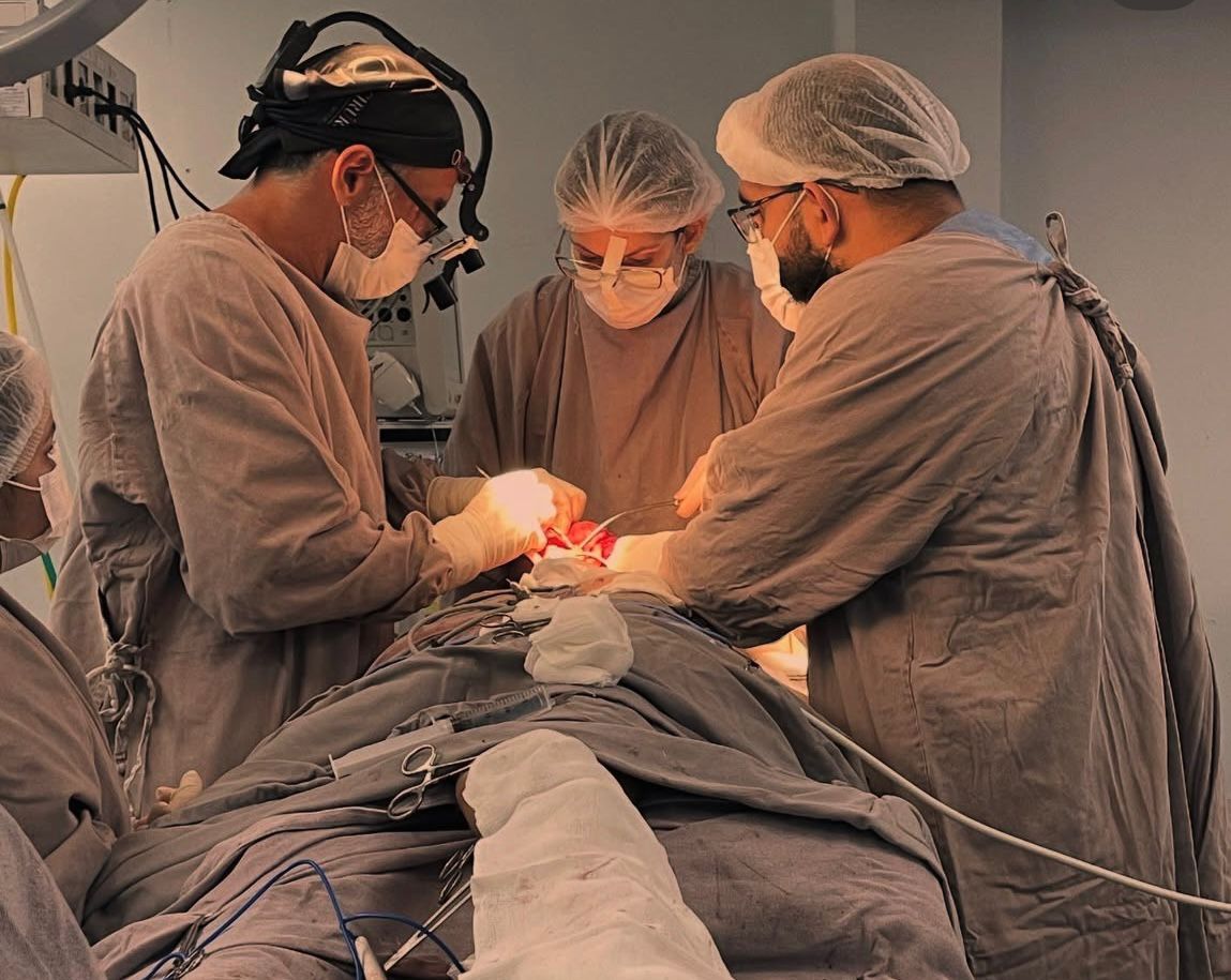 No momento, você está visualizando Hospital Adriano Jorge realiza procedimento inédito, ao remover tumor de mais de 2 kg, de mandíbula de paciente em Manaus
