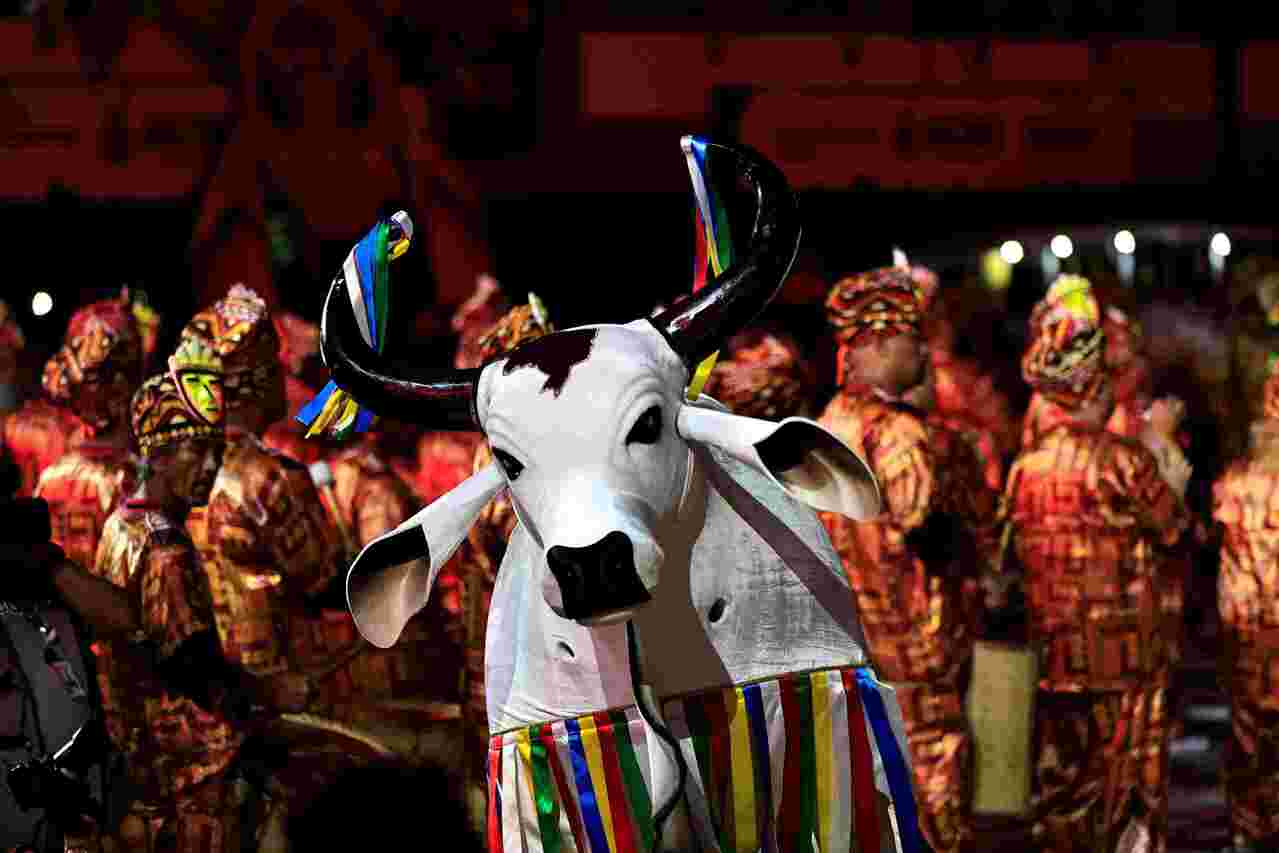 No momento, você está visualizando Bois-bumbás de Manaus encerram a programação do Festival Folclórico do Amazonas no Sambódromo